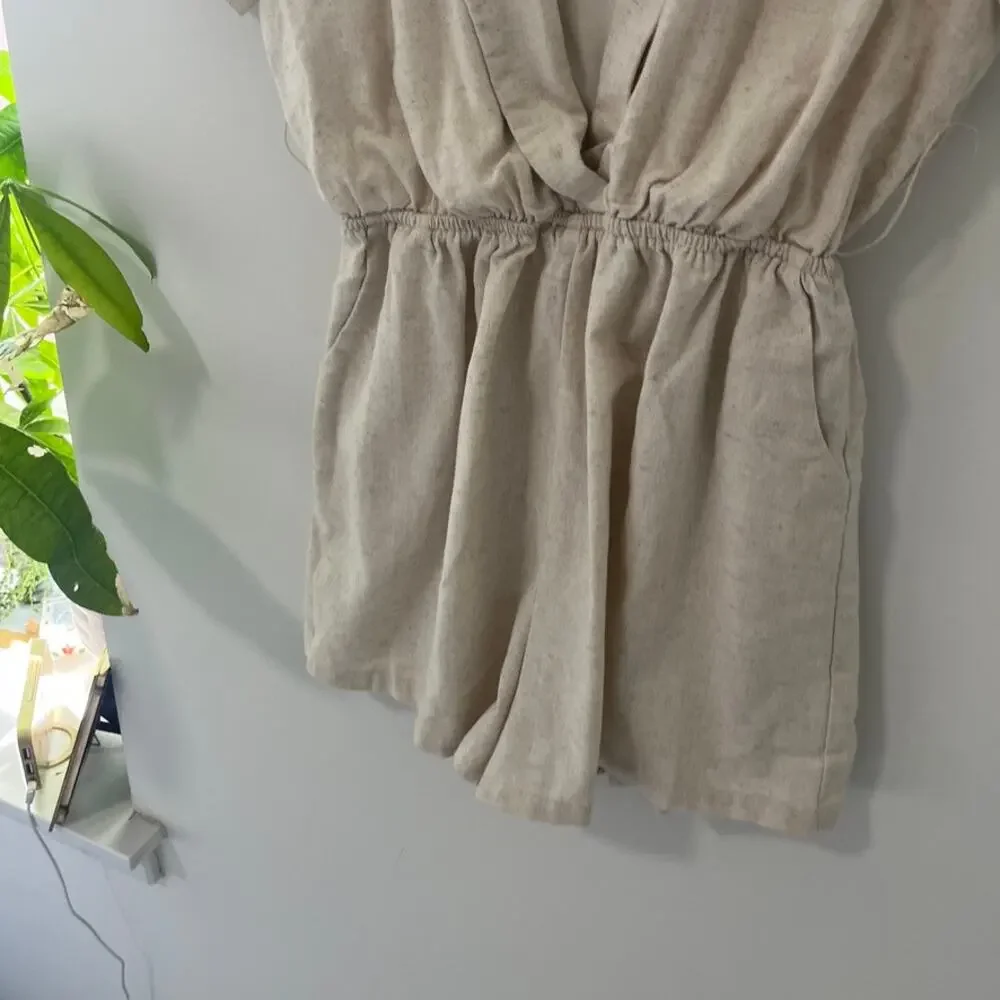 Princess Polly Cream Plunge Neck Short Sleeve Romper Size 4
